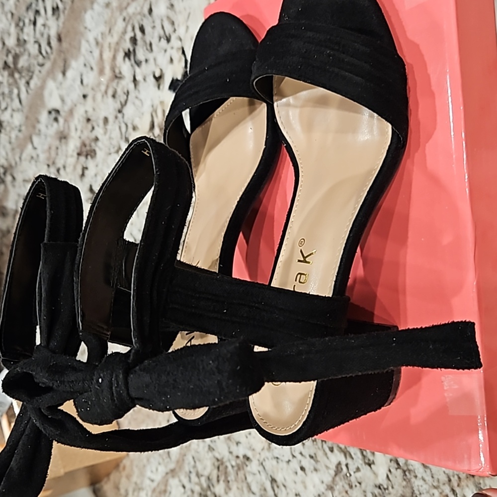 Womens shoes
